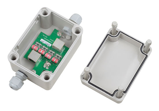 戶外POE避雷器雷擊測(cè)試